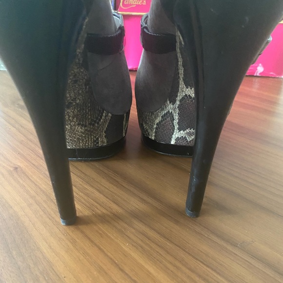 Jessica Simpson python stacked heels - Picture 4 of 6